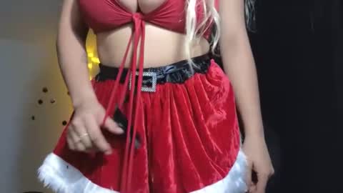 Snapshot of katty_bluntt chatting on December 2024 07:22:02 AM Luu sell online show from December 2024 07:22:02 AM