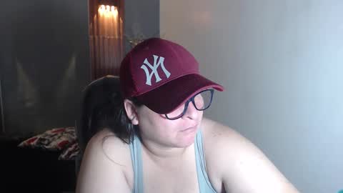 Snapshot of katty_findom_ chatting on October 2025 01:09:02 PM katty online show from October 2025 01:09:02 PM