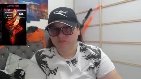 Snapshot of katty_findom_ chatting on November 2025 12:29:02 PM katty online show from November 2025 12:29:02 PM