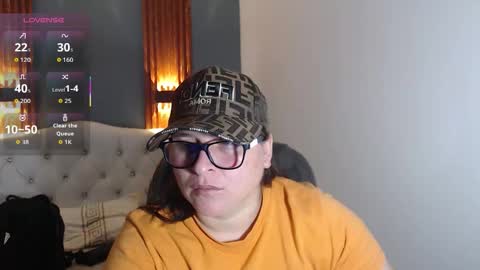 Snapshot of katty_findom_ chatting on November 2025 12:40:01 PM katty online show from November 2025 12:40:01 PM