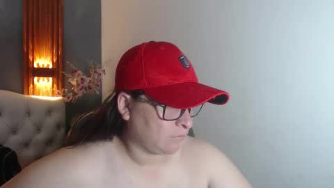 Snapshot of katty_findom_ chatting on April 2026 10:14:02 AM katty online show from April 2026 10:14:02 AM