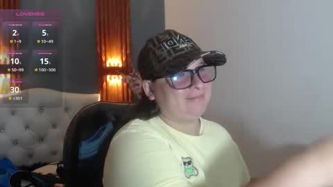 Snapshot of katty_findom_ chatting on May 2026 11:07:02 AM katty online show from May 2026 11:07:02 AM