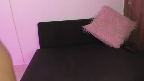 Katty online show from February 2025 04:57:01 PM