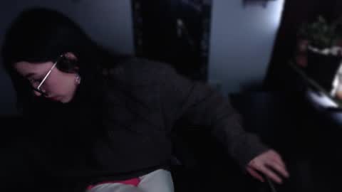      online show from February 2025 12:02:02 PM