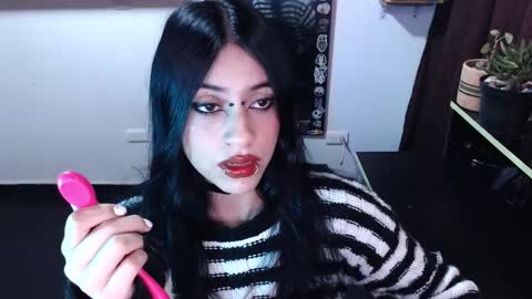      online show from February 2025 03:25:02 AM