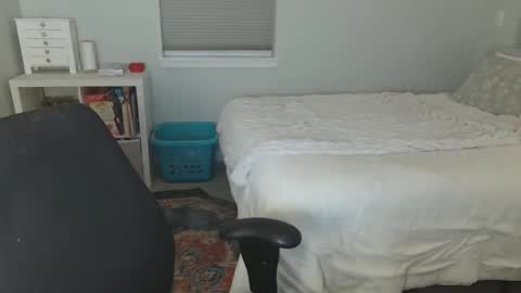 Katy online show from April 2026 03:11:01 AM