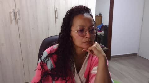  Khawit  online show from December 2024 11:10:02 AM