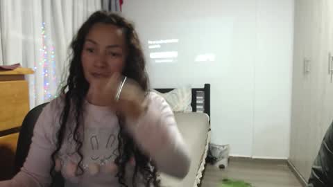  Khawit  online show from November 2025 01:42:01 AM