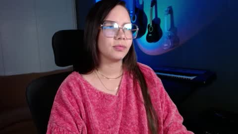 Kay online show from November 2025 04:33:02 AM