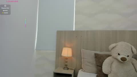   online show from October 2025 11:17:01 AM