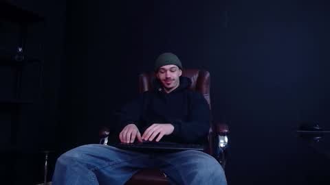 KaydenDrew online show from December 2025 05:23:01 AM