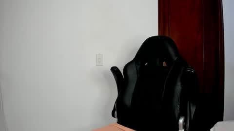 KAYLA BATISTA online show from January 2025 08:00:01 PM