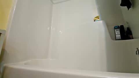 KaylaKonquers online show from April 2026 02:10:01 AM