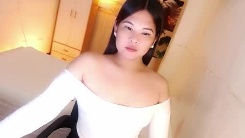 Y O U R        F U T U R E       K A Y L E E  online show from November 2025 07:12:01 PM