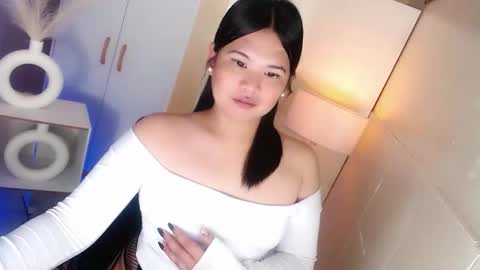 Y O U R        F U T U R E       K A Y L E E  online show from March 2026 10:55:01 PM