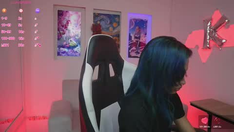 Kayra online show from October 2025 11:42:01 AM