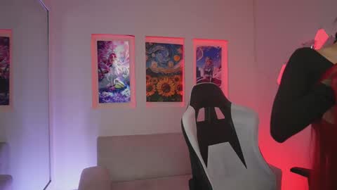 Kayra online show from December 2025 12:36:02 PM