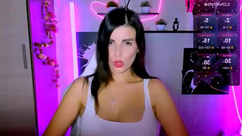 kayworl online show from November 2025 06:39:03 AM