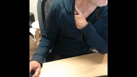 kcirt17225058 online show from October 2025 04:18:01 PM