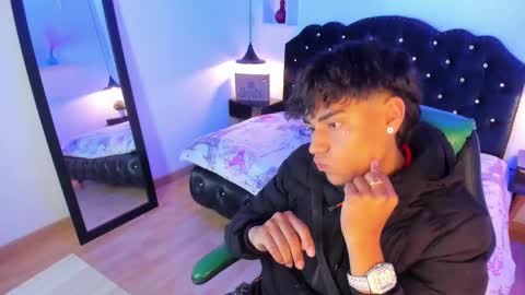 Keevin online show from March 2025 12:52:02 PM