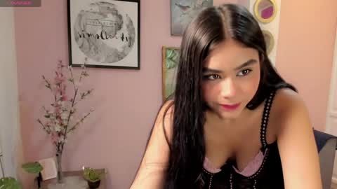 Snapshot of keira_clinton chatting on May 2026 02:01:02 PM Antonella online show from May 2026 02:01:02 PM