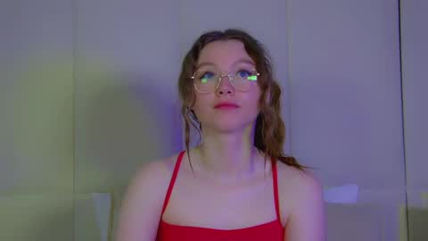 Keira online show from March 2025 12:20:01 PM