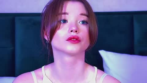 Snapshot of keiraace chatting on May 2026 07:02:02 AM Keira online show from May 2026 07:02:02 AM