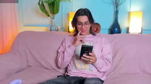 Keita moon online show from April 2026 11:22:02 AM