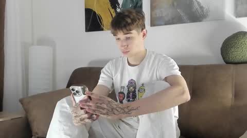 Snapshot of keithcozart1337 chatting on September 2025 04:42:01 PM Mark online show from September 2025 04:42:01 PM