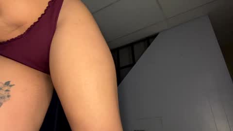 kelinax12 online show from January 2025 06:38:01 AM