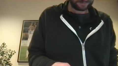 Snapshot of kelkun2828 chatting on December 2024 08:15:01 PM kelkun2828 online show from December 2024 08:15:01 PM