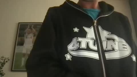 Snapshot of kelkun2828 chatting on September 2025 08:23:02 PM kelkun2828 online show from September 2025 08:23:02 PM