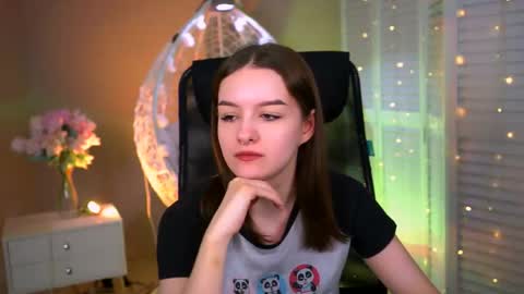Snapshot of kelliebanshe chatting on May 2026 08:19:01 AM kelliebanshe online show from May 2026 08:19:01 AM