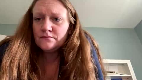 Snapshot of kellilyn10 chatting on April 2026 07:07:02 PM kellilyn10 online show from April 2026 07:07:02 PM
