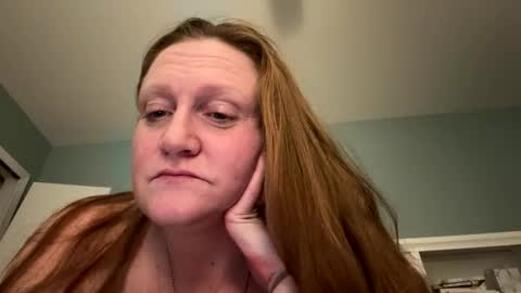 Snapshot of kellilyn10 chatting on April 2026 08:39:01 AM kellilyn10 online show from April 2026 08:39:01 AM