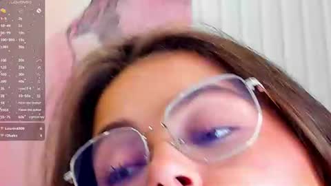 Kelly online show from June 2026 01:43:02 AM