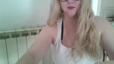 Emmie online show from February 2026 07:07:01 AM