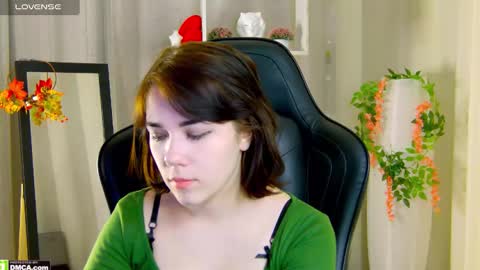 Snapshot of kelly_fooxx chatting on November 2025 08:57:01 AM Kelly online show from November 2025 08:57:01 AM