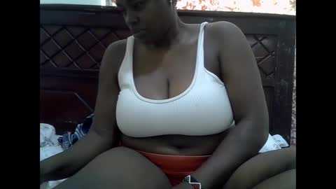 kelly_jones9 online show from May 2026 11:06:02 AM