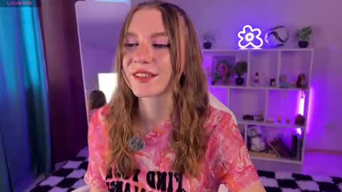 Snapshot of kelly_sunnn chatting on July 2026 08:01:02 AM Kelly online show from July 2026 08:01:02 AM