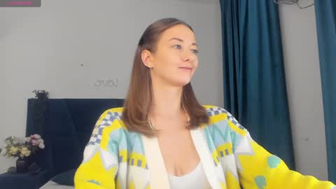 Snapshot of kelly_xo chatting on December 2024 02:11:01 PM Kelly XO online show from December 2024 02:11:01 PM