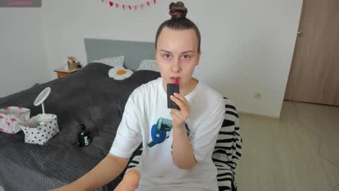 Im Kelly online show from February 2026 06:42:02 AM