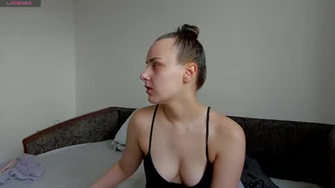 Im Kelly online show from June 2026 02:48:02 PM