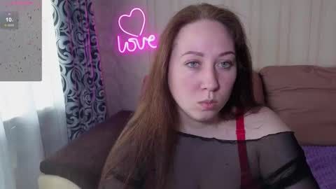 kellycrystall online show from May 2026 08:42:02 AM