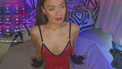 Snapshot of kellyfouler chatting on May 2026 05:13:02 AM KellyFouler online show from May 2026 05:13:02 AM