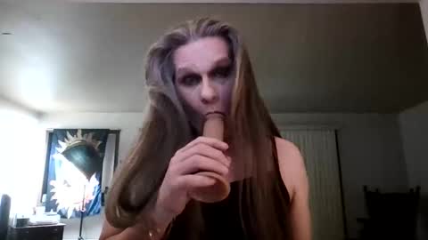 Kelly James online show from December 2025 05:57:01 AM