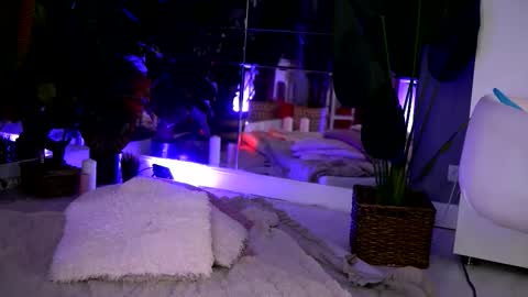 Denise online show from February 2026 03:02:01 AM