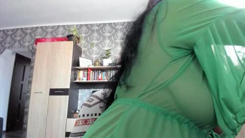 Snapshot of kellymorgan_ chatting on October 2025 08:49:01 AM Monday - Friday  08 am - 3 pm GMT 3 online show from October 2025 08:49:01 AM