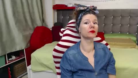 kelly online show from December 2025 12:15:02 AM