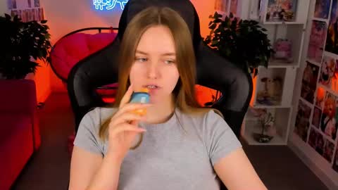 kelly online show from February 2025 08:50:02 AM